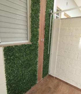 Serra Negra Casa | Casa1sn - Casa completa com jardim privativo e chuveirão refrescante!