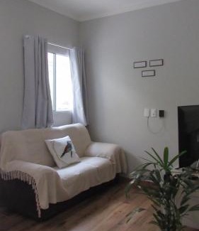 Serra Negra Casa | Casa1sn - Casa completa com jardim privativo e chuveirão refrescante!