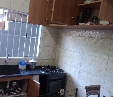 Jardim California Casa | Casa2 ótima localização, reformada e móveis novos