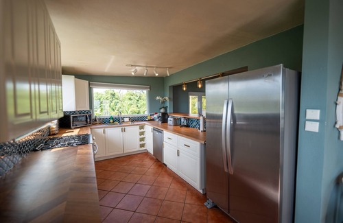 Zarzal Villa | Private Beach Front Home With Beautiful Pool