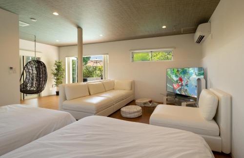 Kamakura Villa | Casablanca Pool House