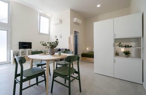 Castel San Pietro Terme Apartamento | Casadelfalegname NOCE