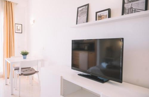 Torre de Benagalbon Apartamento | casAFlex, Fabuloso Estudio en Añoreta Golf