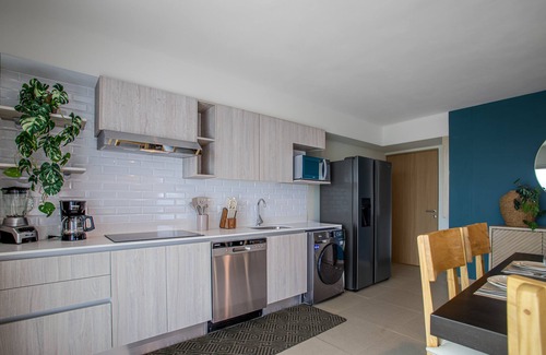 Cerro Plano Apartamento | CASAGO 1102, BRAND NEW RENTAL with Spectacular Ocean Views