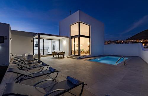 Tias Villa | Casahost Fontaine Bleue Villa