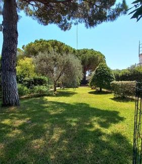 Lacona Apartamento | casaisoladelba immersa nel verde a 80mt dalla spiaggia