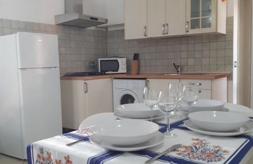 Lacona Apartamento | casaisoladelba immersa nel verde a 80mt dalla spiaggia