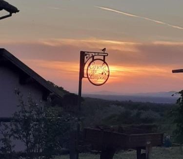 Vetralla Apartamento | Casale dei Lamponi a "le Moline" vita in fattoria