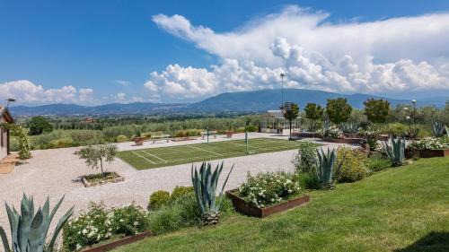 Bettona Villa | CASALE SANTA LUCIA 8&2, Emma Villas