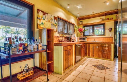 Lagunas Casa | CasaLong Luxury Villa with Pool and Jacuzzi