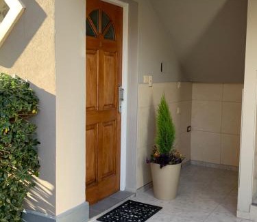 Bahía Blanca Apartamento | Casamía Mansarda PB con patio y parrilla