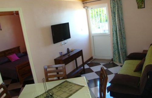Cilaos Apartamento | CASAMELIAS "casappart 1"