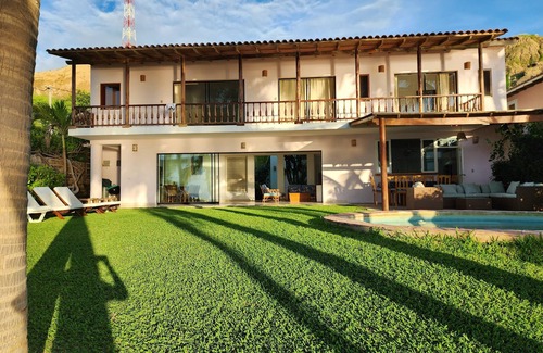 Las Pocitas Casa | CasaPia in front of the Sea! Mancora.