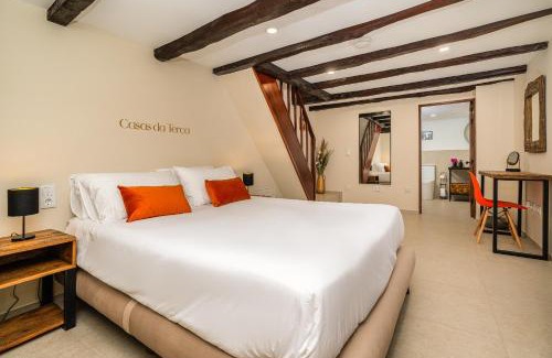 Tabua Apartamento | Casas da Terça - modern comfort in traditional houses set within 300sqm of private gardens to explore