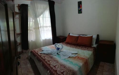Monterrey Casa | Casas de Campo Las Pavitas Cottages "Red Frog"