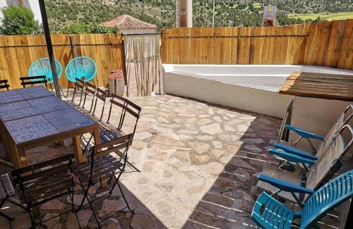 Ablanque Apartamento | Casas del Alto Tajo - La Casa Roja