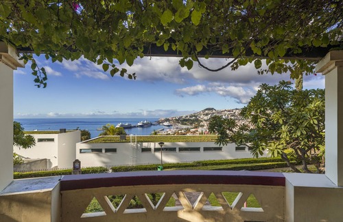 Santa Maria Maior Villa | Casas do Miradouro 7 by Heart of Funchal