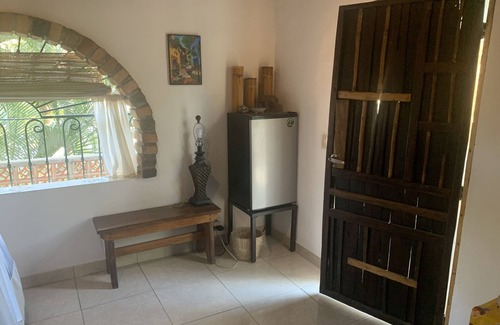 Yelapa Apartamento | CASAS LAS PAROTAS 1-Room Studio Apartment with rooftop patio overlooking Bay