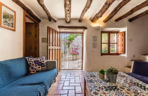 Pinos del Valle Casa | Casas Mundo Sol y Luna - 3 houses with pool, wifi & AC - Andalusia
