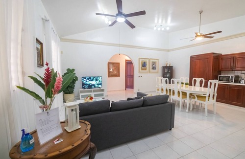 Sosua Apartamento | Casati Golden House, Great Pool & Garden!