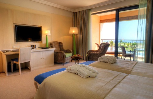 Lagos Hotel | Cascade Wellness Resort