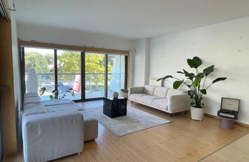 Cascais Apartamento | Cascais Lux Apartment 521 letter