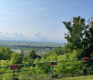 Gabiano Cama Y Desayuno | Cascina Il Dovese