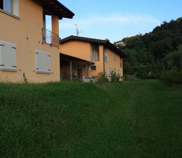 Villanuova sul Clisi Apartamento | Cascina Legnago bilocale a 6 chilometri da Salò