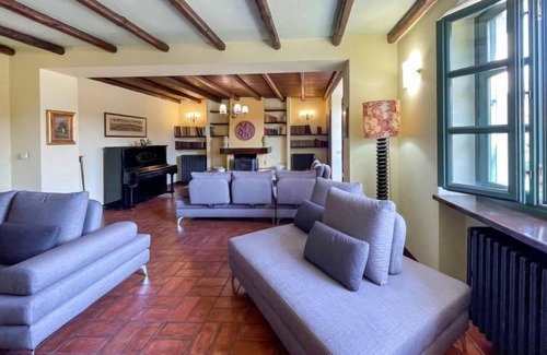 Vigliano d'Asti Casa | Casa de vacaciones Cascina Virginia en Vigliano d'Asti - 18 personas, 5 dormitorios