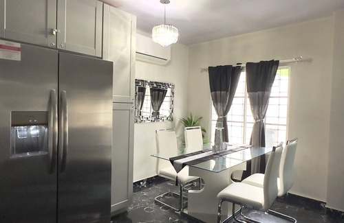 Comayagua Casa | Casco Historico Downtown townhome with WiFi, AC in fabulous Comayagua
