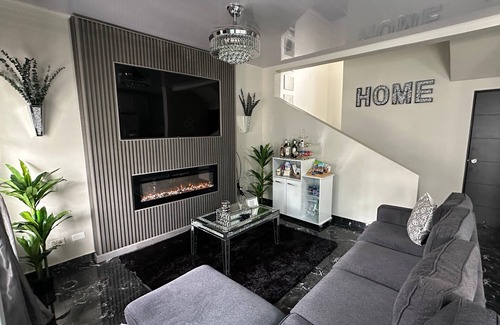 Comayagua Casa | Casco Historico Downtown townhome with WiFi, AC in fabulous Comayagua