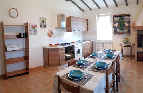 Todi Apartamento | Case in campagna con piscina a Todi