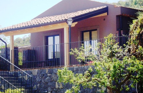 Viagrande Casa | Case Vacanze Dietroserra