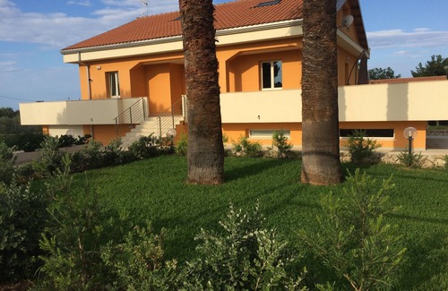 Melilli Villa | Caso Vesta, villa en el campo.
