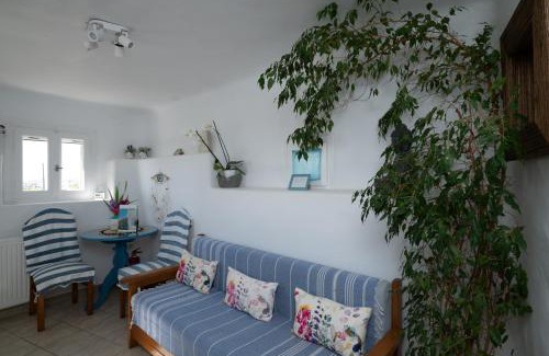 Plintri Casa | Casetta Annaise Mykonos-Myconian House for two