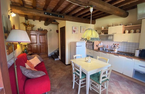 Montaione Apartamento | Casetta le sorgenti apartment in the hills in the heart of Tuscany