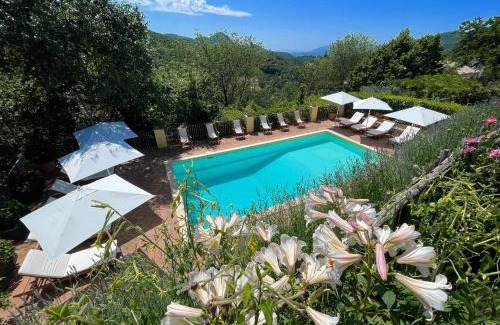 Strettura Casa | Casetta - sleeps 5 with aircon, wifi, pool and astounding views