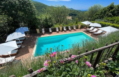 Strettura Casa | Casetta - sleeps 5 with aircon, wifi, pool and astounding views