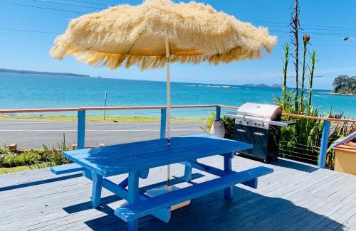 Batehaven Casa | Casey's Beachfront Holiday House