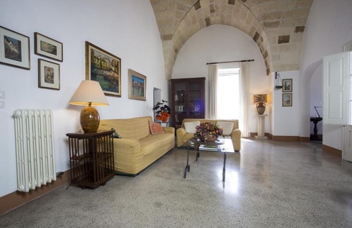 Castromediano Cama Y Desayuno | Casina Romita