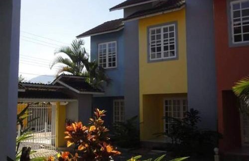 Camburi Apartamento | Casinha Charmosa em Camburizinho a 250m da Praia