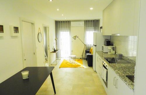 Valenca Casa | Casinha dos Carris