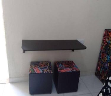 Zona Leste Apartamento | Casinha Preta