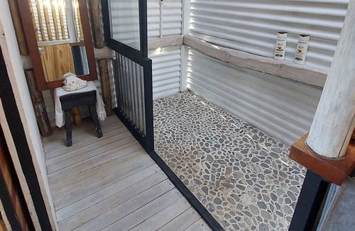 Barco Quebrado Cabaña | Casita arriba