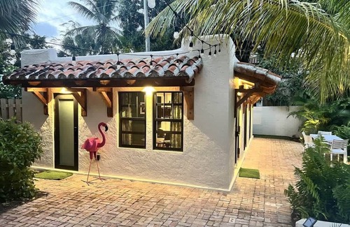 Flamingo Parks Cabaña | Casita Atala - Nestle into a Tropical Designer Retreat with Shared Pool
