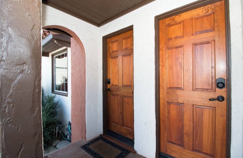 Paso Robles Cabaña | Casita Azul - historic duplex in the heart of downtown Paso Robles