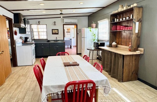 Big Bend National Park Casa | Casita Blanca - Centrally Located 3 Bedroom Home