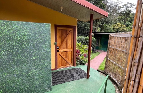 Monteverde Casa | Casita por la corriente