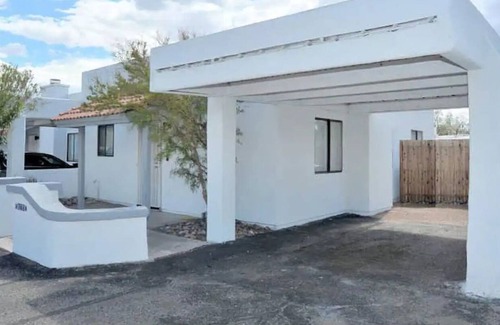 Limberlost Casa | Casita C: Private yard, grill, outdoor dining and seating area