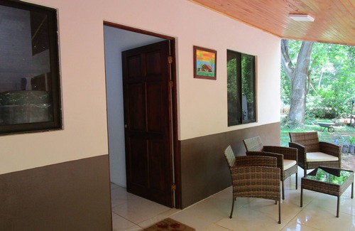 Playa Negra Casa | Casita Colibrí at the surf Playa Negra